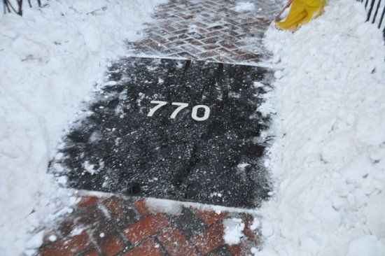 У входа в 770