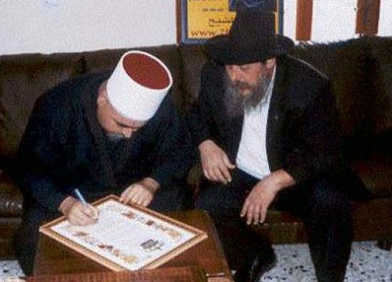 17.01.2004 друзский шейх, Муфак Тариф, подписал документ с призывом соблюдать 7 заповедей Бней Ноах