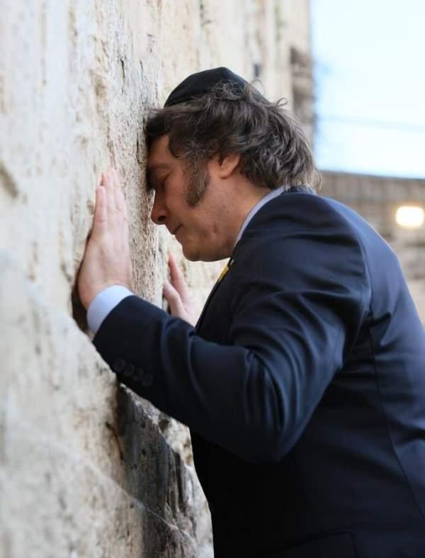 Хавьер Милей в Иерусалиме (thekotel.org)