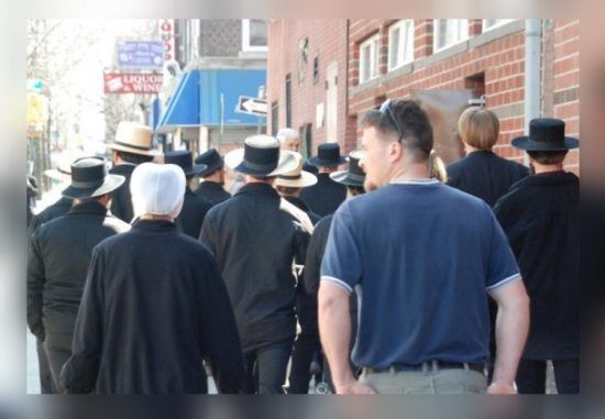 Амиши на улице Кингстон
