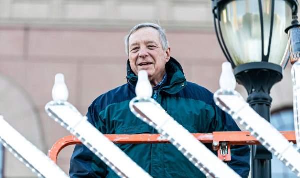 Сенатор Дурбин 